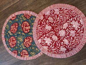 Hovedbilde Rund bordbrikke &Oslash;33cm rosa/r&oslash;d/bl&aring;